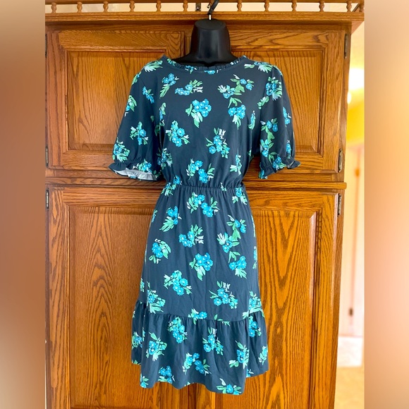 LOFT Dresses & Skirts - LOFT OUTLET DRESS